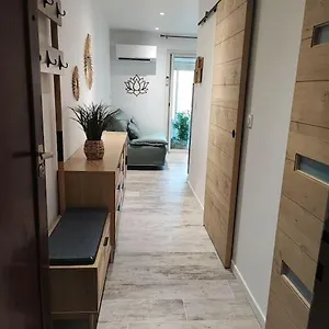 https://t1-bord-de-mer.fr-provencehotel.com